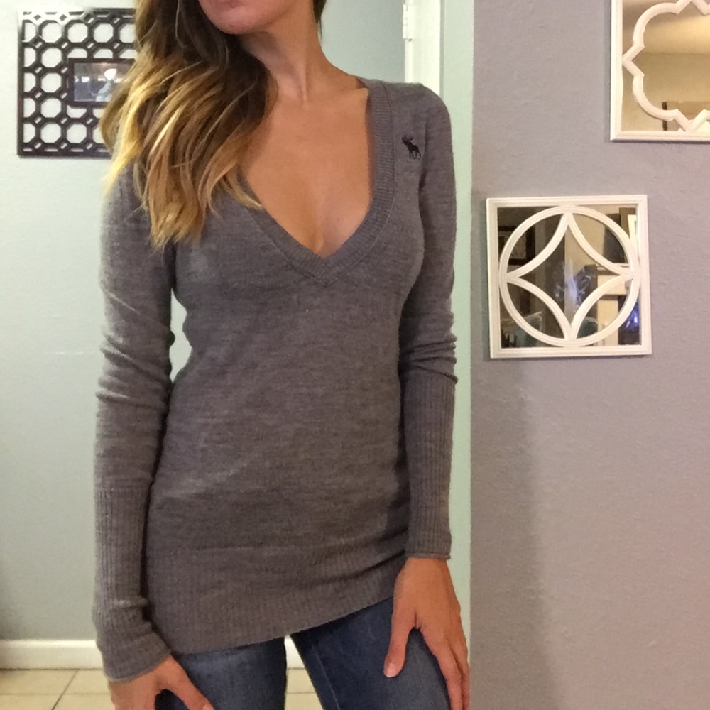 Wool Abercrombie and Fitch Sweater Size Small